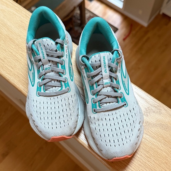 Brooks Glycerin 20 W’s Athletic Shoes - Size 6.5 Medium (B) - Picture 2 of 7